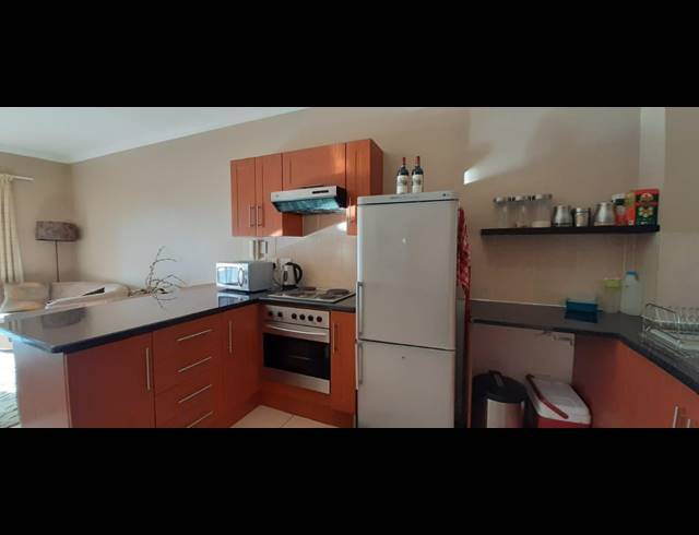 2 BEDROOM APARTMENT RENTED IN WALMER HEIGHTS